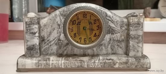 Часы настольные 1 ГЧЗ , 1945 года. Без М.Ц.