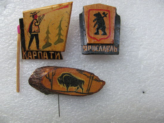 Значки деревянные. цена за 1 шт.