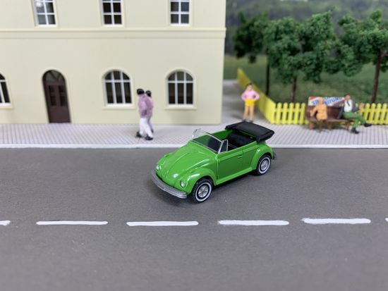 Volkswagen Beetle Cabrio. Масштаб НО 1:87.