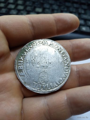 С рубля !1 талер 1623г Гамбург