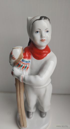 Статутка "Лыжница" ЛФЗ.