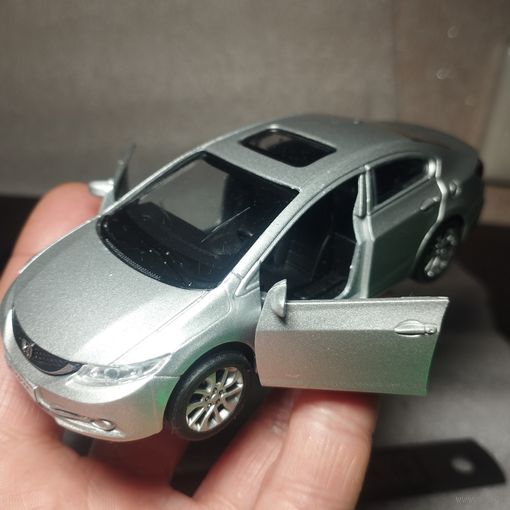 Honda Civic 1:32 модель японского автомобиля, Технопарк . 12 см