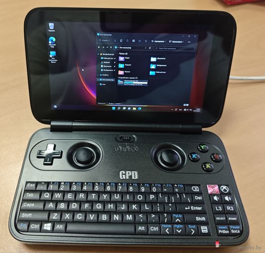 Портативная игровая консоль GPD. Мини пк. Исправная. Быстро работает на Win 11