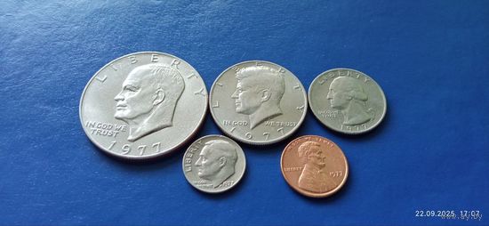 1 доллар,50,25,10 и 1 центы 1977 год США  Эйзенхауэр (Состояние на фото)