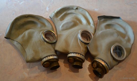 Противогазы. Цена за все.