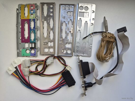 Заглушки ATX, переходник ATX-AT, кабели MOLEX, PS/2, FM-антенна