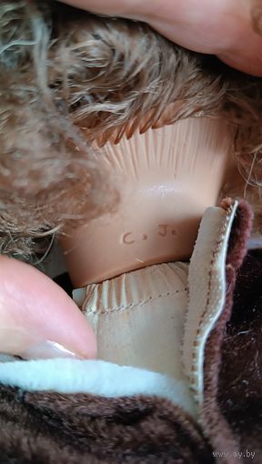 Винтажная характерная кукла.