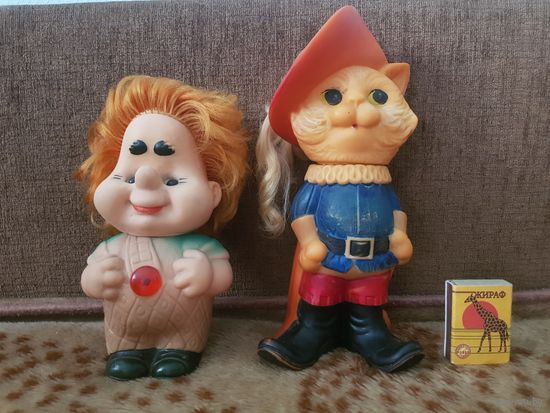 Резиновые игрушки ссср, цена за штуку. Кот в сапогах и Карлсон. Ретро. Смотрите другие лоты, есть ещё игрушки по схожей тематике.