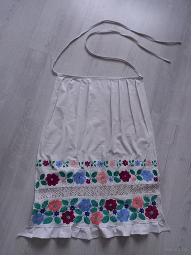 Фартук,  передник вышитый старинный