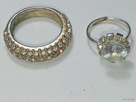 Кольца . С рубля .