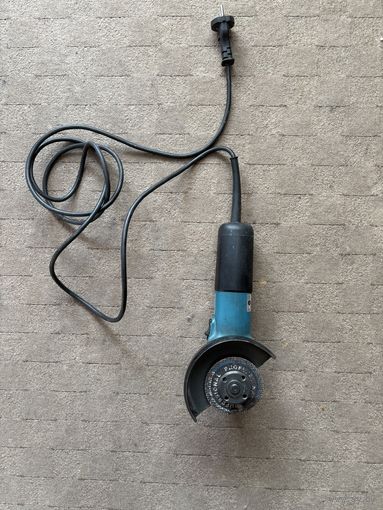 Болгарка makita