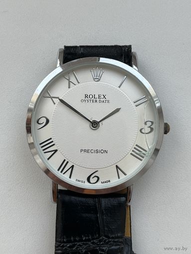 Часы. ROLEX. Ролекс. Кварц. Рабочие или нет не знаю. Стекло треснуто.