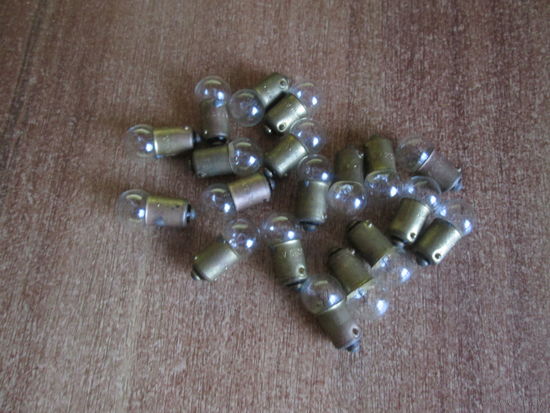 Лампочки 2.5 вольт.