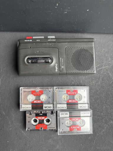 Диктофон Sanyo