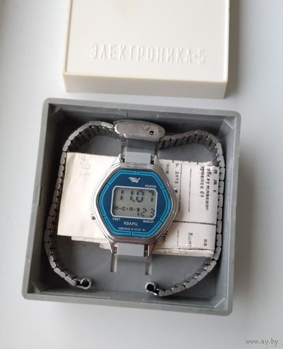 Часы Электроника 51. Сделано в СССР. Шикарный кусочек истории и воспоминания.