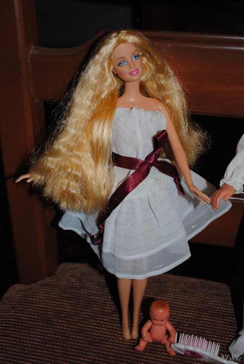 Клёвая КУКЛА БАРБИ_Mattel_+_[ориг.расчёска]_Ценна указанна уже c пересылом по почте!