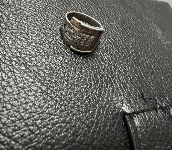 Кольцо. Серебро 925 Печатка с камнями