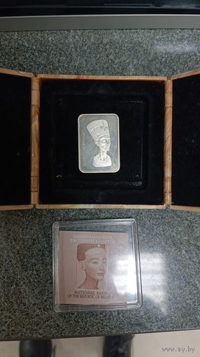 Памятная монета "Царица Нефертити"