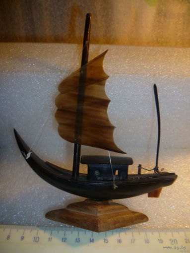 Статуэтка Корабль.Ручная работа. Кость. 60-70-ые. Вьетнам (Китай)