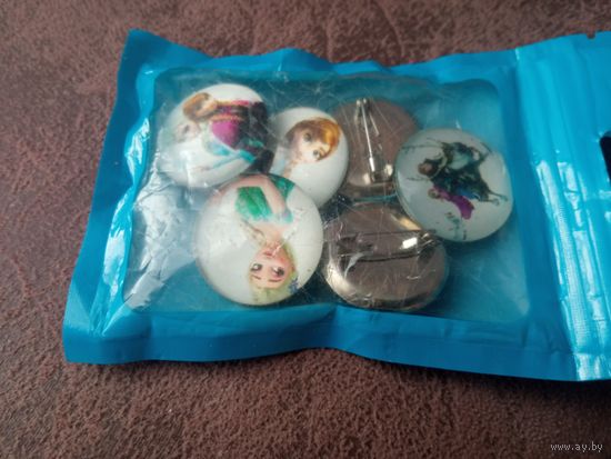 Значки холодное сердце