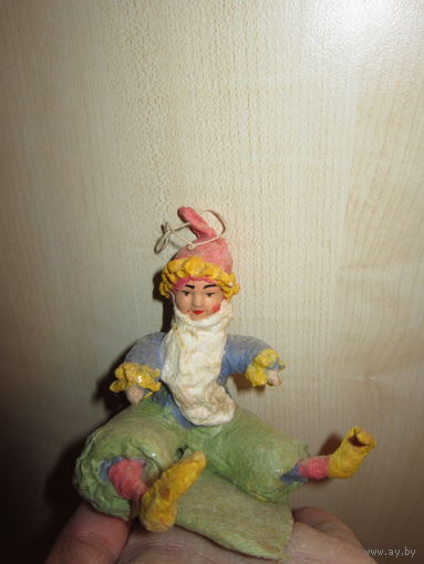 Елочная ватная игрушка СССР . Гном на листе или Алладин . Вата