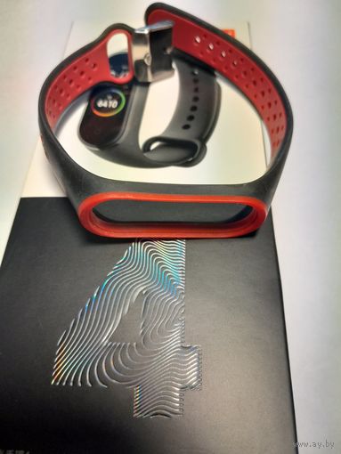 Ремешок (браслет) к фитнес-браслету Xiaomi Mi Smart Band 4 (красно-черный)