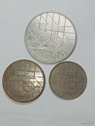 Недерланды 5 гульденов 1989 , 1992 года и 2 1/2 гульдена 1988 года .