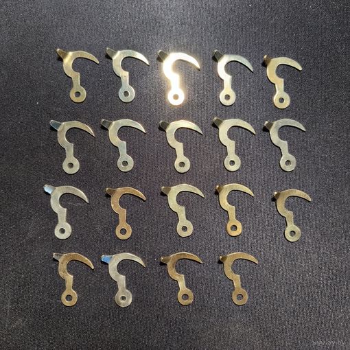 Крючки для часового корпуса