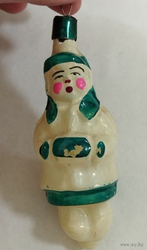 Игрушка ёлочная Девочка с муфтой, стекло. СССР