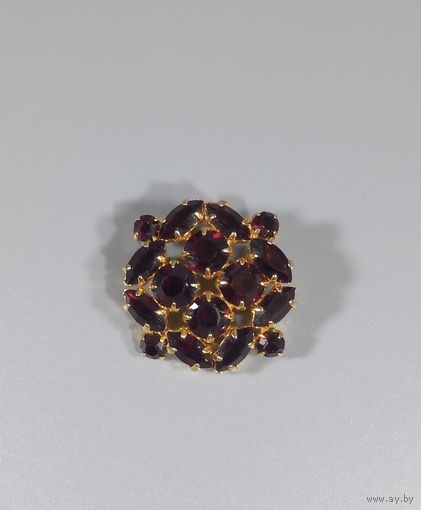 Брошь винтаж гранатовое стекло