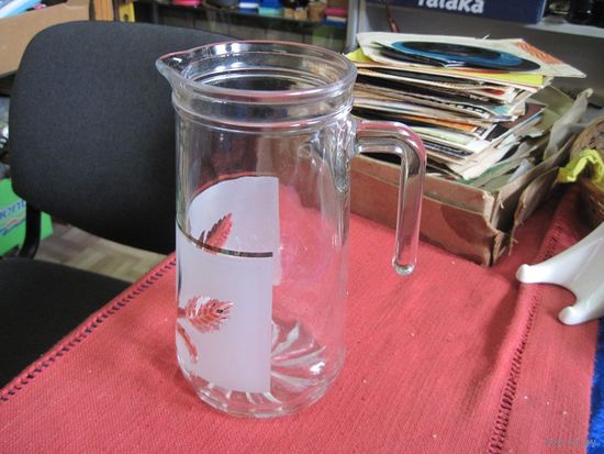 Кувшин для воды, 21 см.