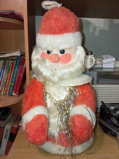 Дед мороз   СССР , на большую уличную ёлку . С петелькой 50 см .