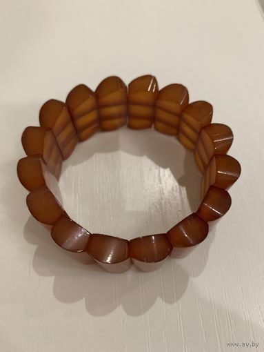 Янтарь. Янтарный браслет