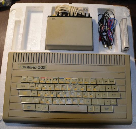 Компьютер Сантака-002 (ZX-Spectrum)