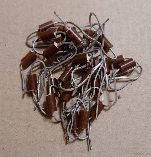 Диод кд208в или 209в новый, цена за 20 штук