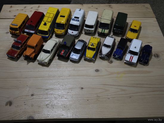 Лот моделей Автомобиль на службе, 19 шт.