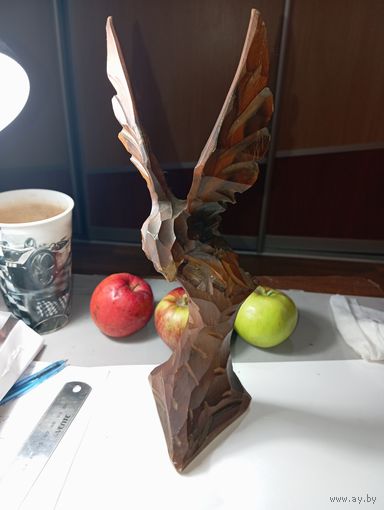 Орёл деревянный .