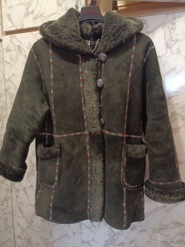 Дублёнка натуральная на девочку 8-10 лет