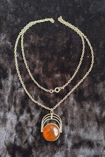 Колье СССР Балтийский янтарь, цепочка мельхиор. Редкость!