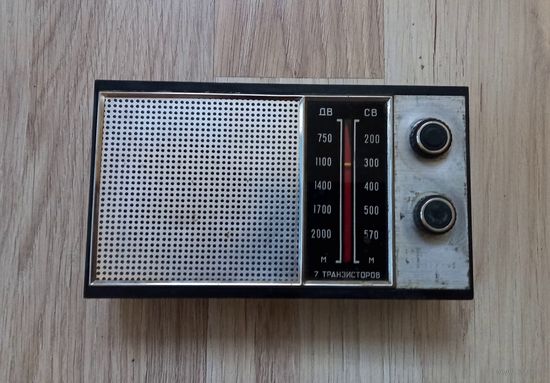 Радиоприёмник "Кварц-404"