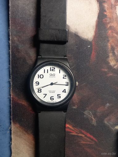 Часы Q&Q кварцевые VA 46-005  с браслетом
