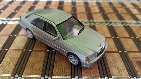 Mercedes C-klasse С 200 (W202) 1997 Minichamps