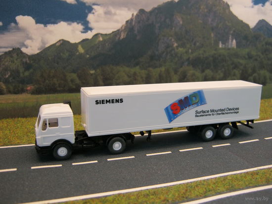 Модель грузового автомобиля Mercedes-Benz(6). Масштаб НО-1:87.