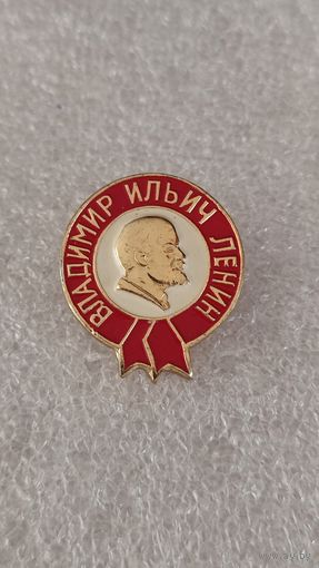Значек знак Ленин,200 лотов с 1 рубля!!!
