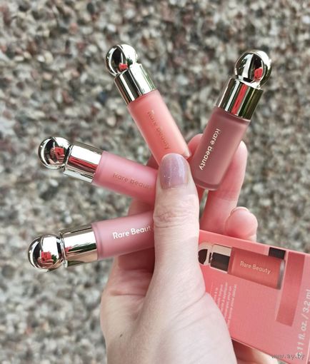 Миниверсия кремовых румян Rare Beauty Soft Pinch Dewy Liquid Blush 3.2 ml