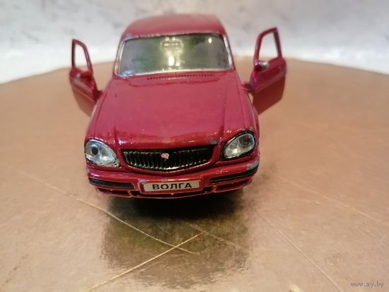ВОЛГА ГАЗ 31105 железная в КОЛЛЕКЦИЮ