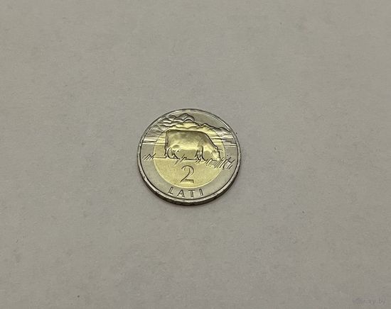 2 лати 2009 из рола с рубля