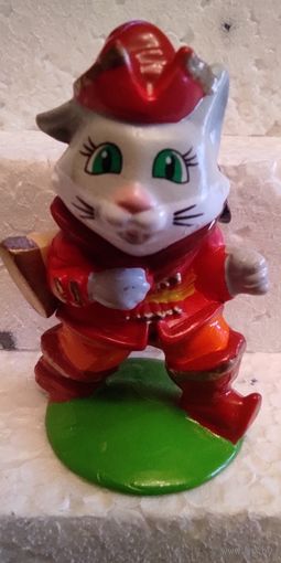 Фигурка из серии "Ландрин".