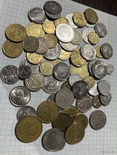 Монеты (65-66 штук)