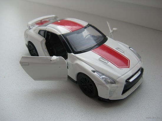 Машинка коллекционная 3